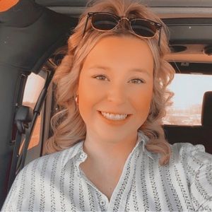 Meet your Posher, Evelyn